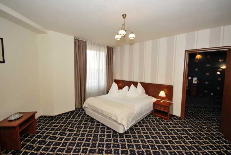 Hotel Europeca ไกรโอวา ภายนอก รูปภาพ