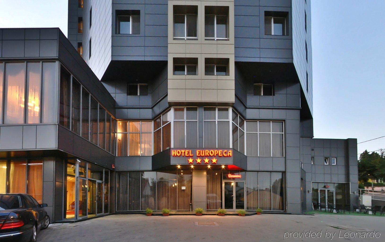Hotel Europeca ไกรโอวา ภายนอก รูปภาพ