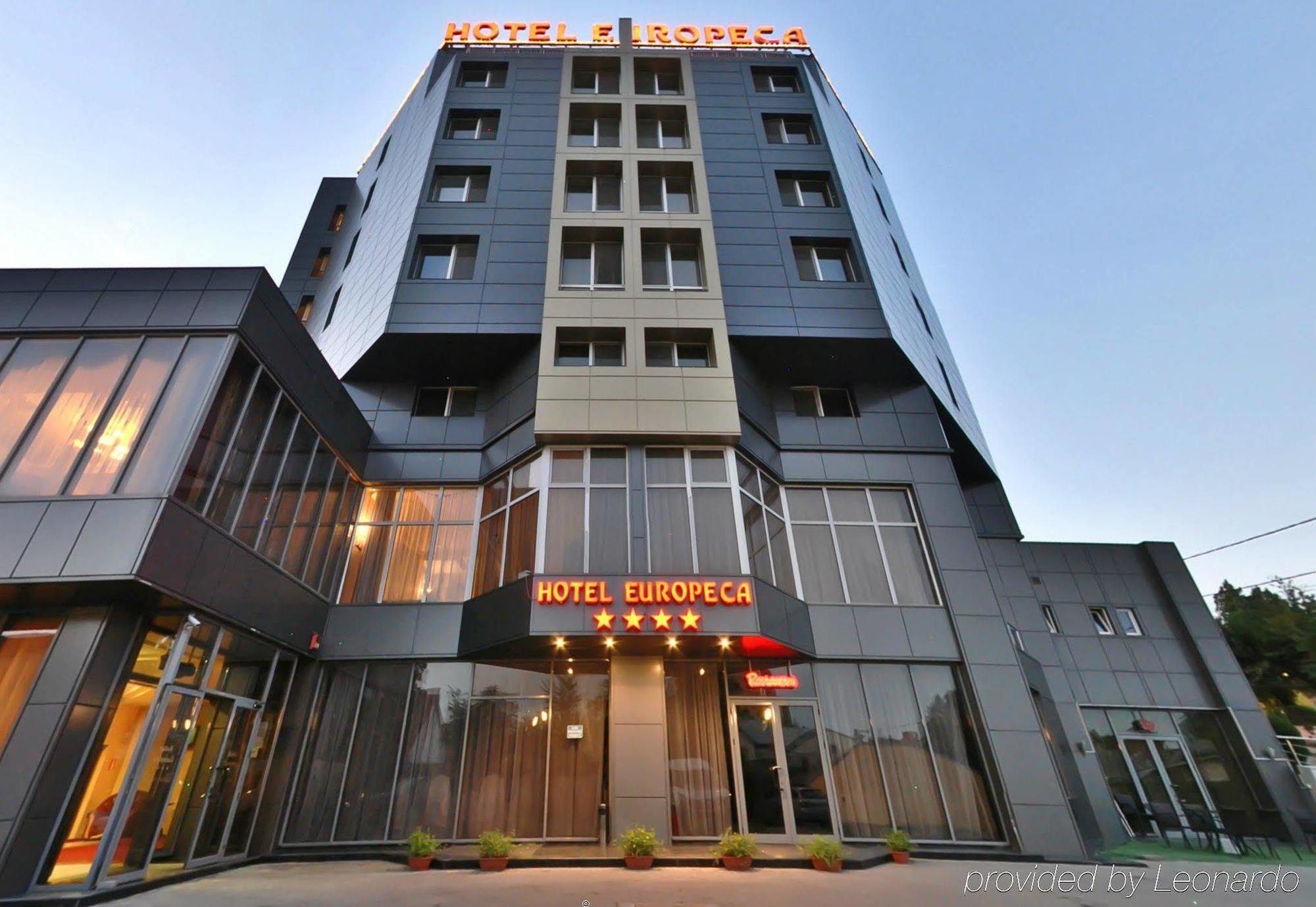 Hotel Europeca ไกรโอวา ภายนอก รูปภาพ